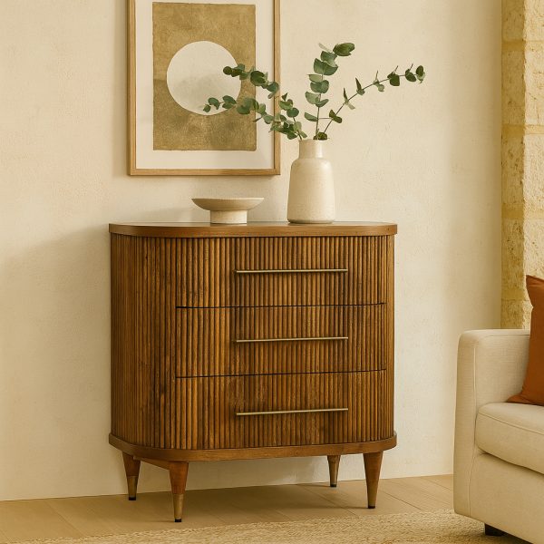 Chest of Drawers from the Artisan Furniture range